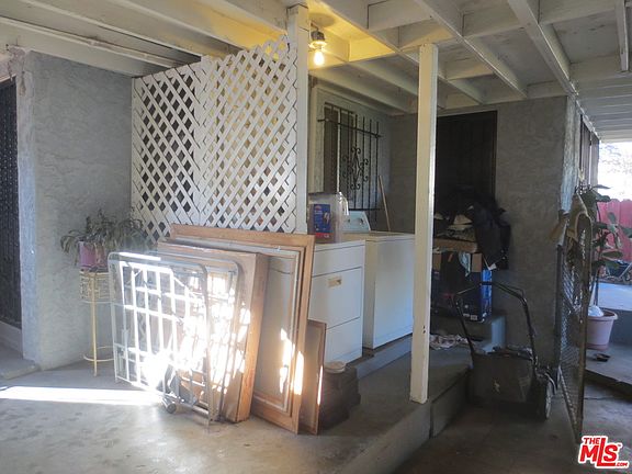 5th image of 1231 W 84th St