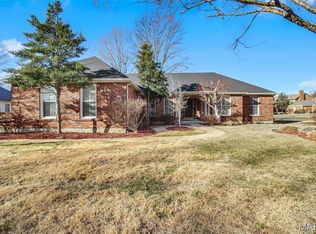 6449 Bluff Farm Dr, Saint Louis, MO 63129
