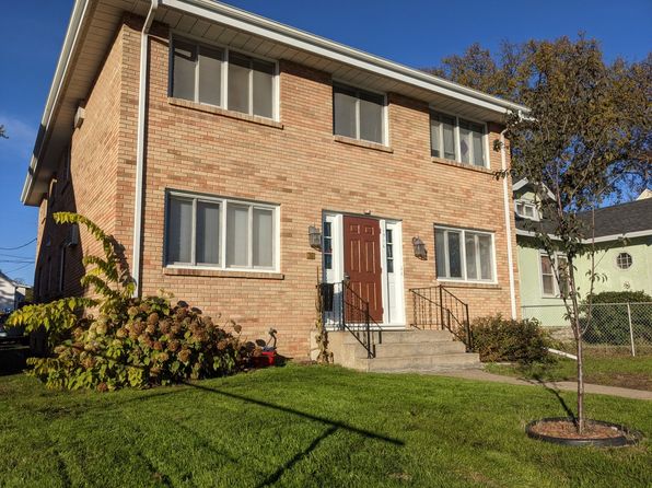 1916 44th Ave N APT 4