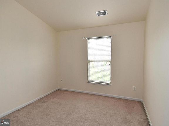 3rd image of 12954 Park Crescent Cir