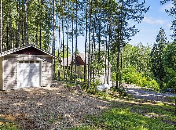 2nd image of 6249 33rd Ln NE