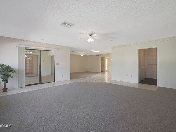 4th image of 10923 W Camelot Cir