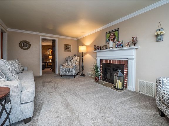 5th image of 4134 Highgrove Rd