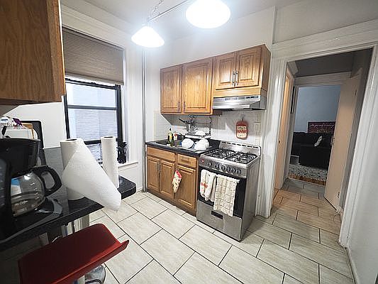5th image of 34-25 37th St #4F