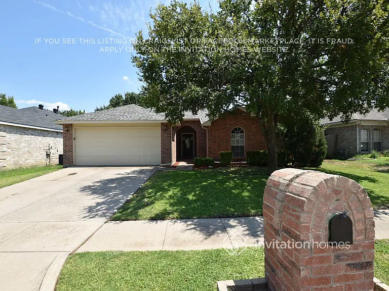 1105 Whistle Stop Dr — Photo 2