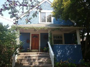 128 N 82nd St, Seattle, WA 98103