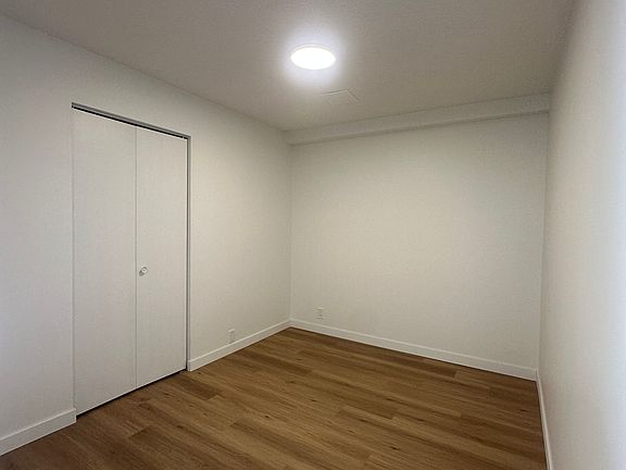 5th image of 2228 Franklin St #212