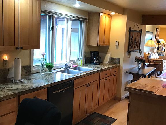 5th image of 7100 N Rachel Way #8-A