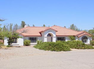 1771 N Santa Cruz Cir, Sierra Vista, AZ 85635