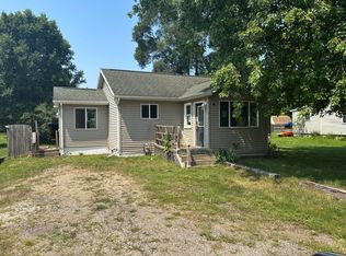54136 Fisher St, Three Rivers, MI 49093