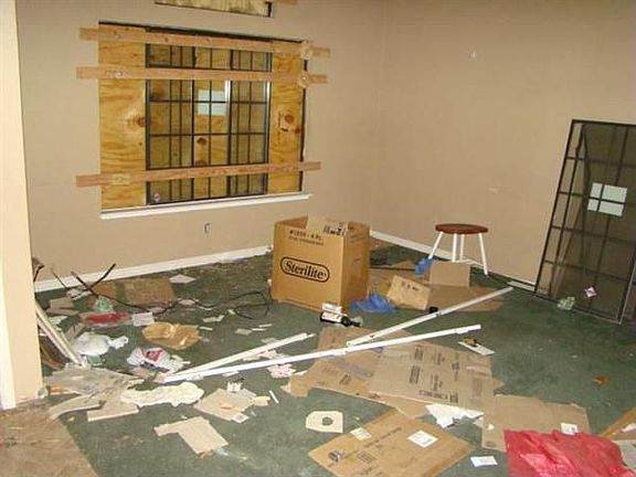 5th image of 7145 Arutas Dr