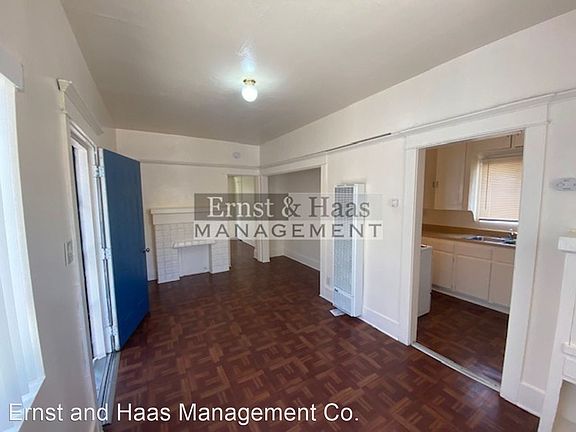 5th image of 2568 Elm Ave