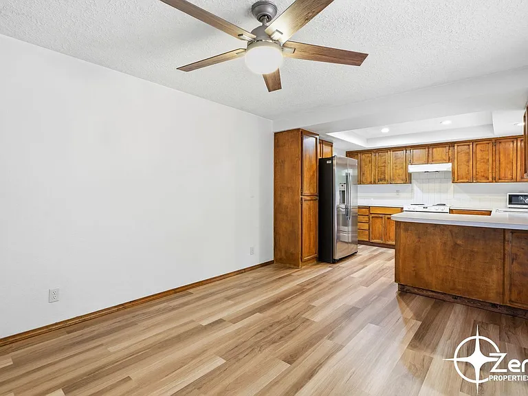302 NW 103rd St — Photo 12
