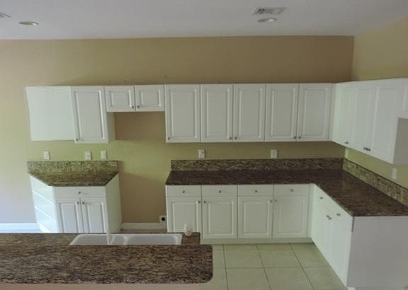 4th image of 2961 NE 2nd Dr
