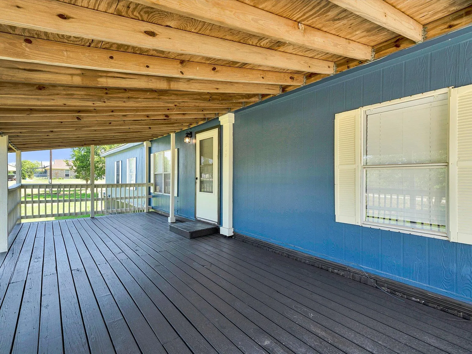 4 bed, 2.0 bath, 1595 sqft, $1,850 — Photo 3