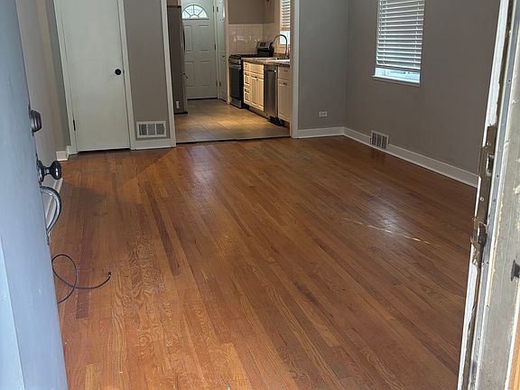 4th image of 1590 Spruce St