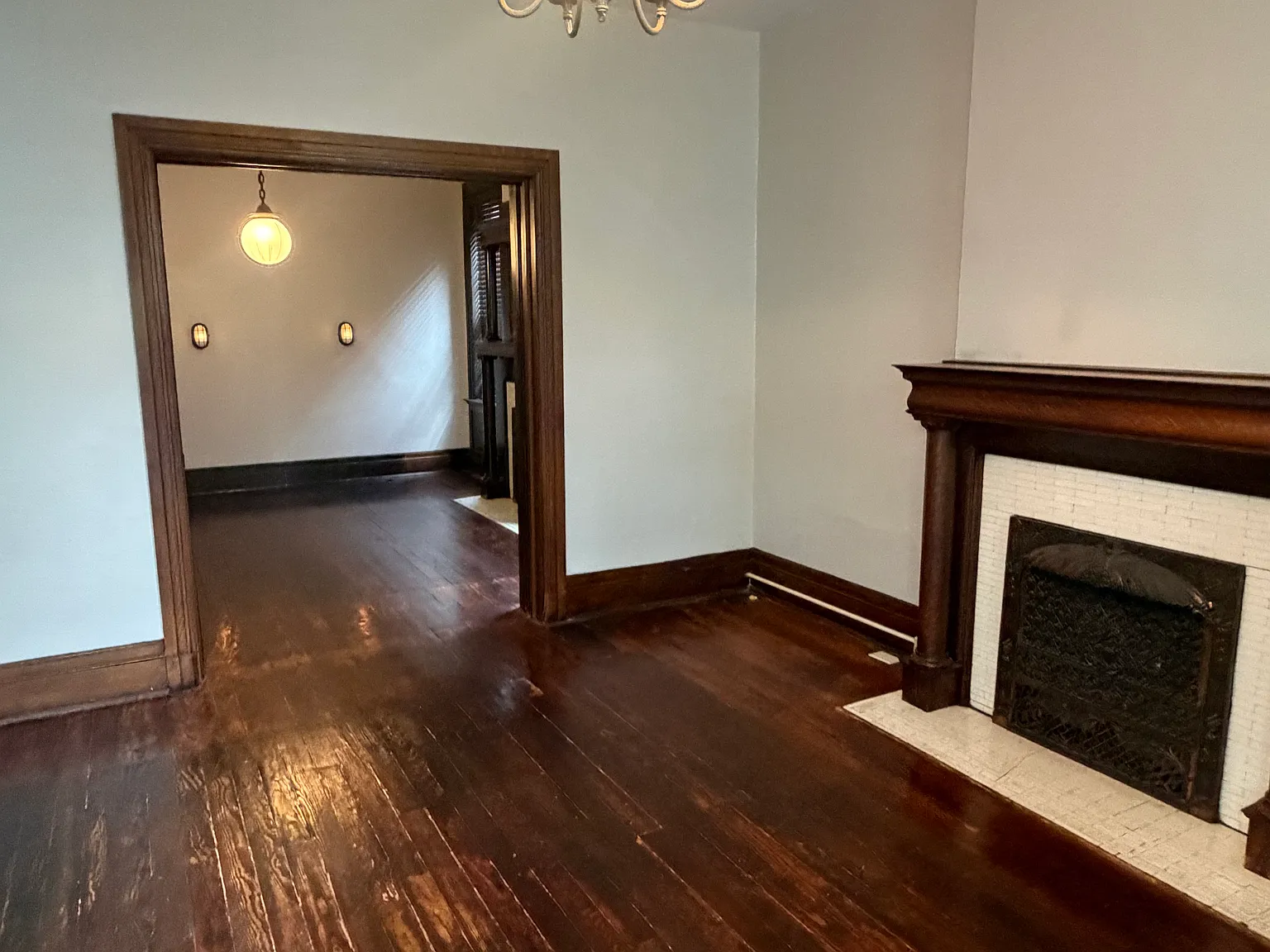 3 bed, 2400 sqft, $2,495 — Photo 3