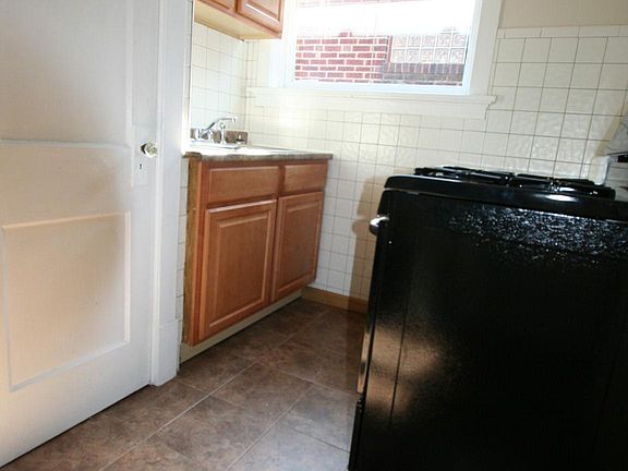 5th image of 5459 Lisette Ave #2F