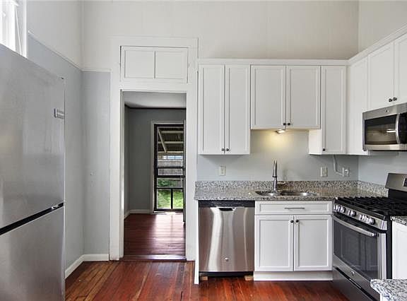 3rd image of 419 Pelican Ave