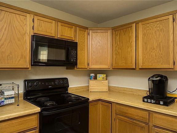 3rd image of 2105 Prairie Creek Trl