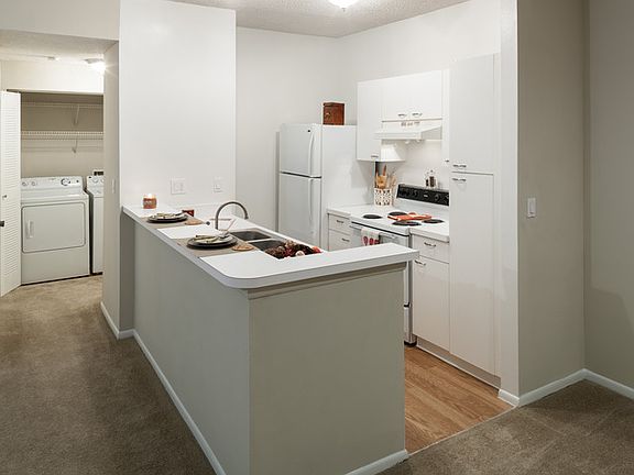 1x1 "Bishop" Kitchen