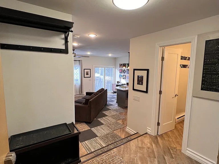 108 Summit Dr — Photo 17