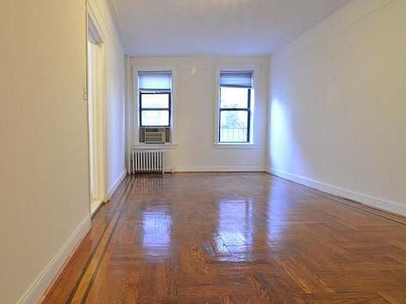 2nd image of 4415 43rd Ave APT A3
