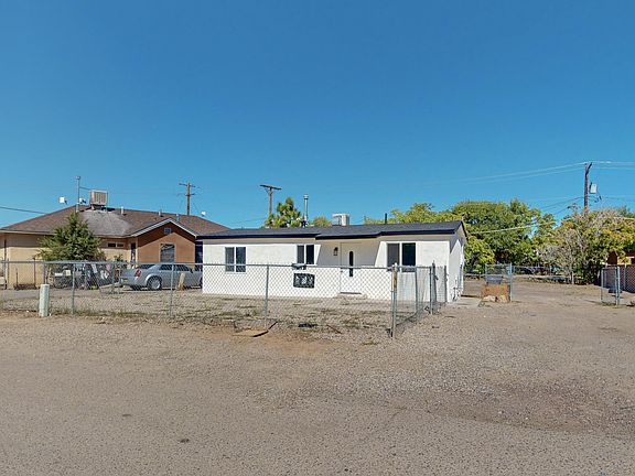 3rd image of 1717 Deluvina Dr SW