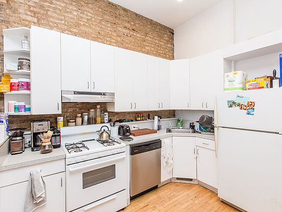 3rd image of 1457 N Bell Ave #1