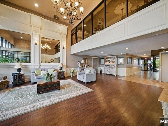 3rd image of 265 Main St APT 704