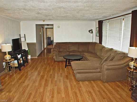 2nd image of 145 Manor Dr