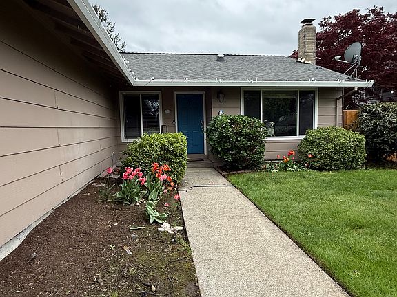 3rd image of 21336 SW Augusta St