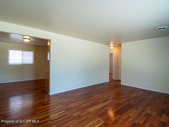 5th image of 2600 Mossman Dr