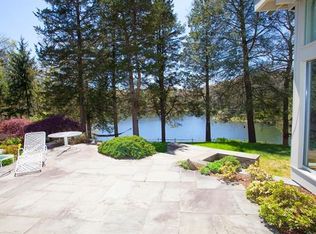 9 Pheasant Rd W, Pound Ridge, NY 10576