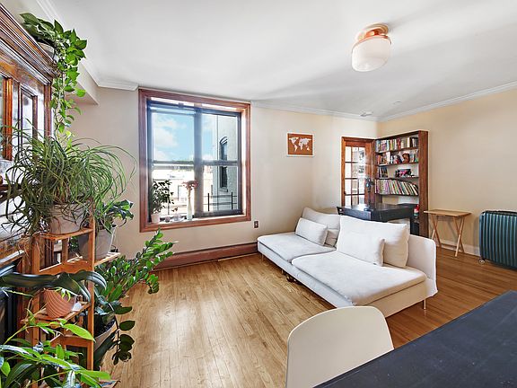 4th image of 235 W 137th St APT 4R