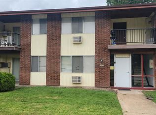 7497 Hazelcrest Dr APT A, Hazelwood, MO 63042