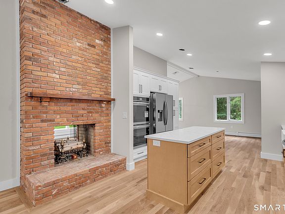 3rd image of 114 Cold Spring Road