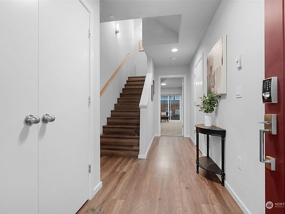 5th image of 13628 Manor Way #C3
