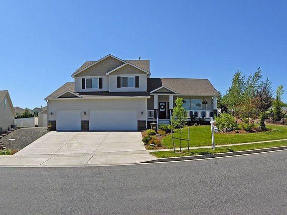 3rd image of 2408 S Windsor Dr