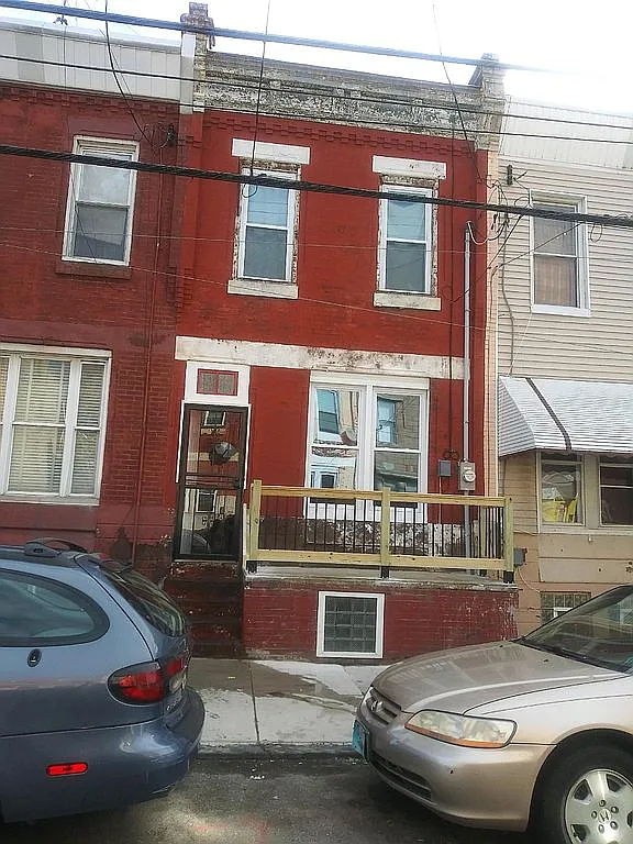 1722 W Huntingdon St photo 1