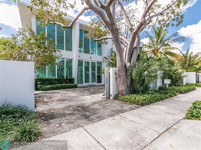 1st image of 1608 E Broward Blvd