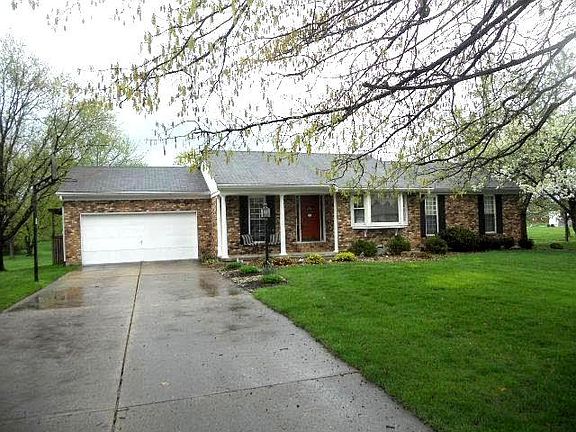 2nd image of 3320 Triplecrown Dr