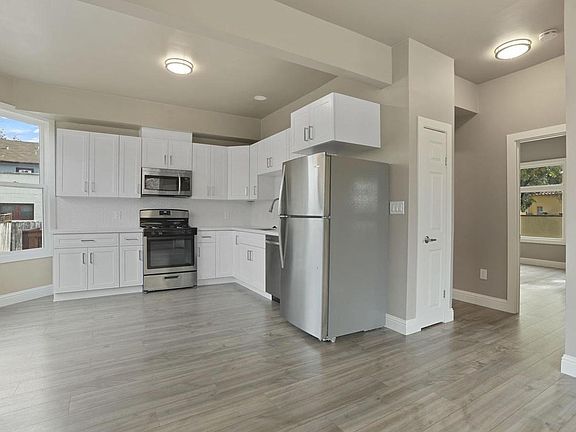 5th image of 498 S 5th St #1A