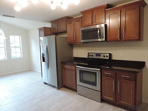 4th image of 301 Wellington Dr