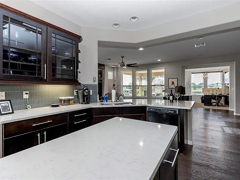 5423 NW 35th Lane Rd — Photo 10