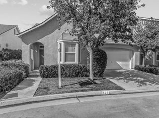 1716 N Avignon Ln, Clovis, CA 93619