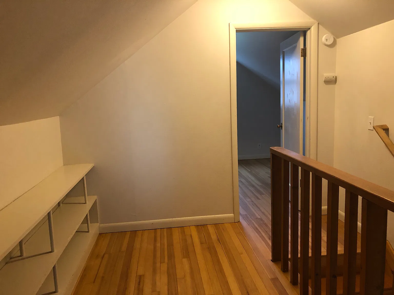 4 bed, 1960 sqft, $1,800 — Photo 2