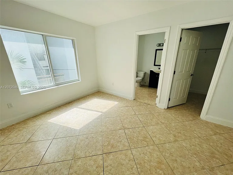 950 Bay Dr #6 — Photo 12