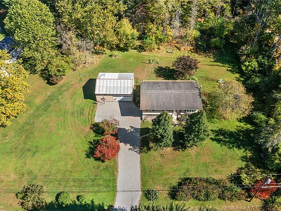 2nd image of 3073 Cooks Creek Rd