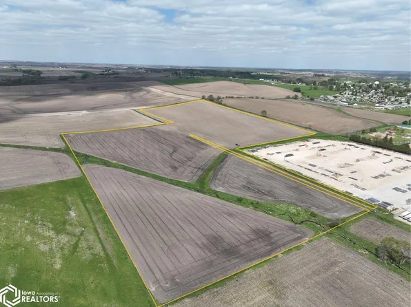 S Cedar St, Monticello, IA 52310
